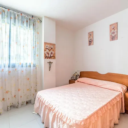 3 Bedroom Pet Friendly In Miami Platja Apartment Miami Playa
