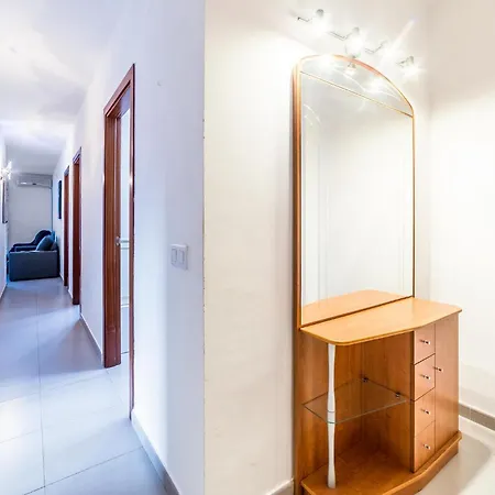 3 Bedroom Pet Friendly In Miami Platja * Miami Playa
