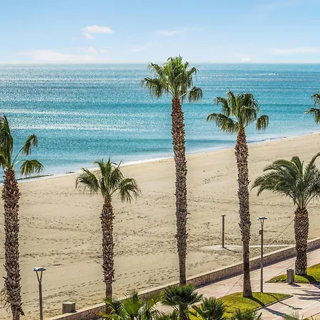 3 Bedroom Pet Friendly In Miami Platja Apartment